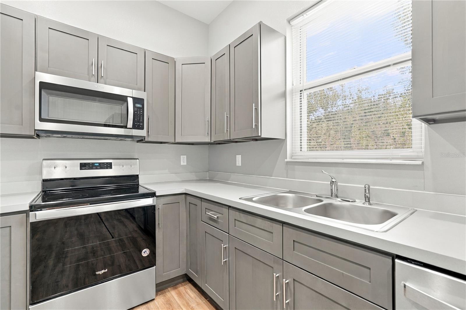 1710 MANATEE AVE E — photo 14
