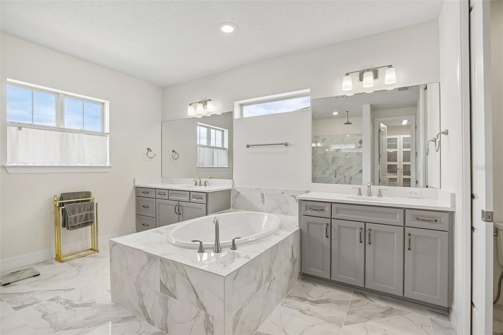 11054 SUNDRIFT DR — photo 46