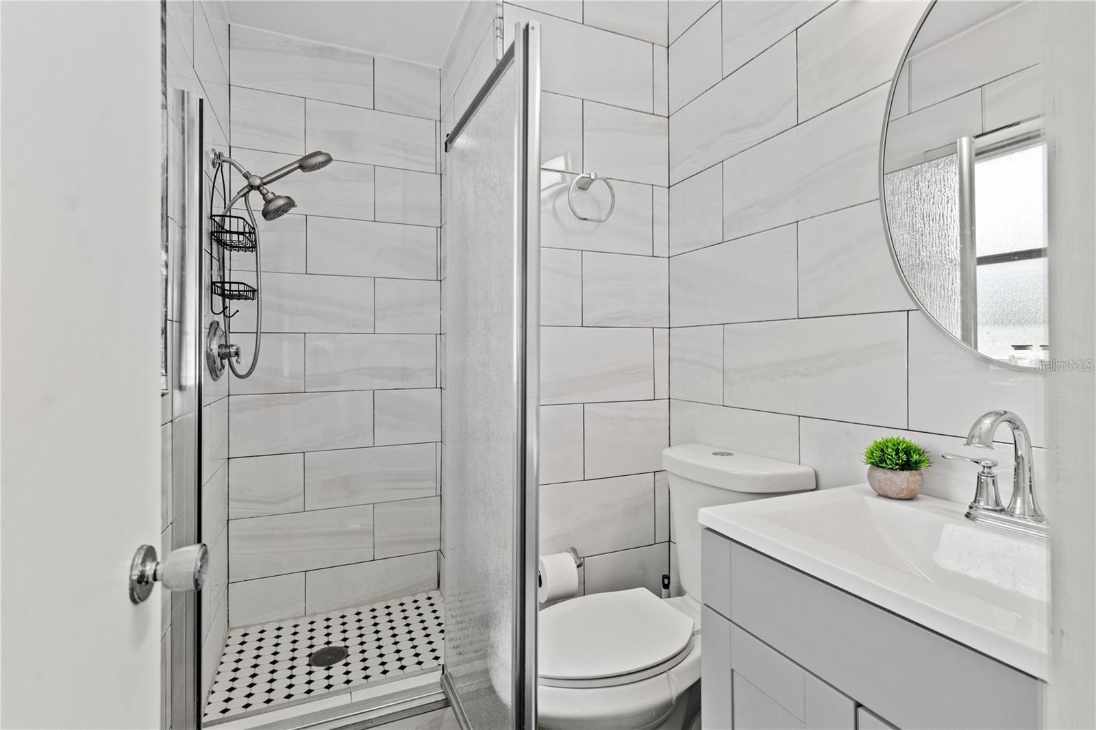 1565 S EVERGREEN AVE — photo 26