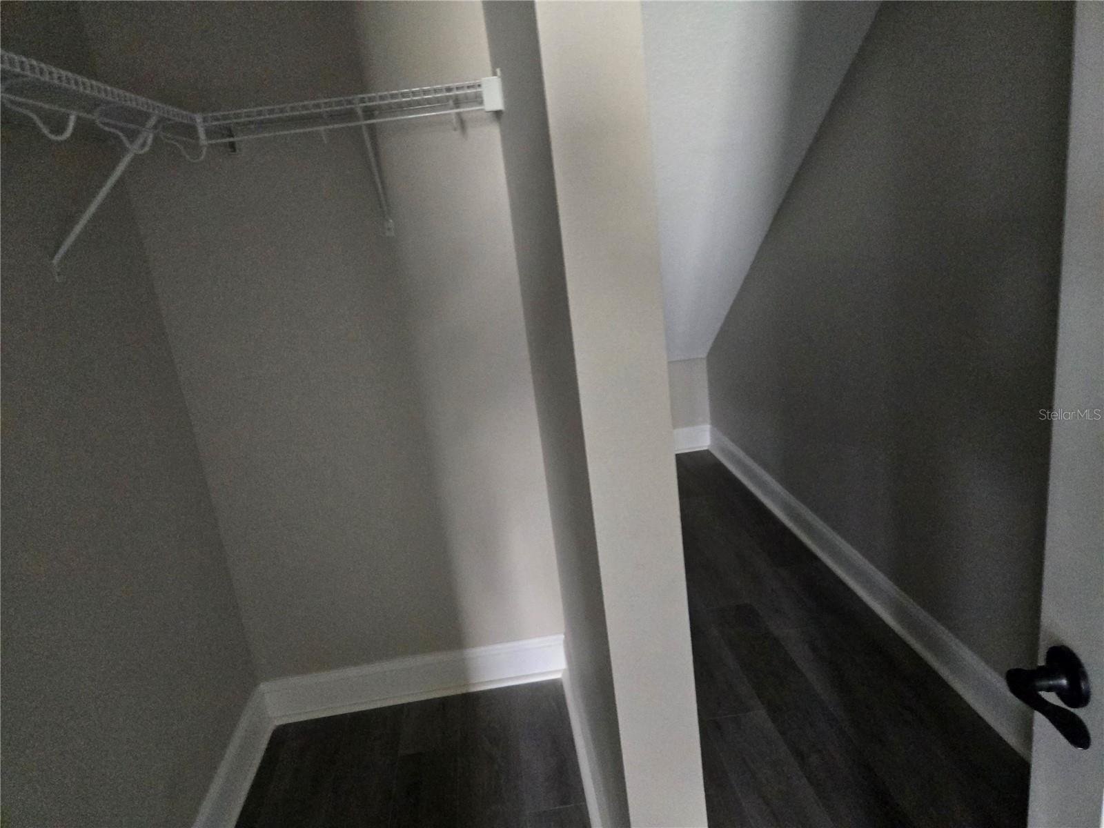 704 E ORCHID AVE — photo 10