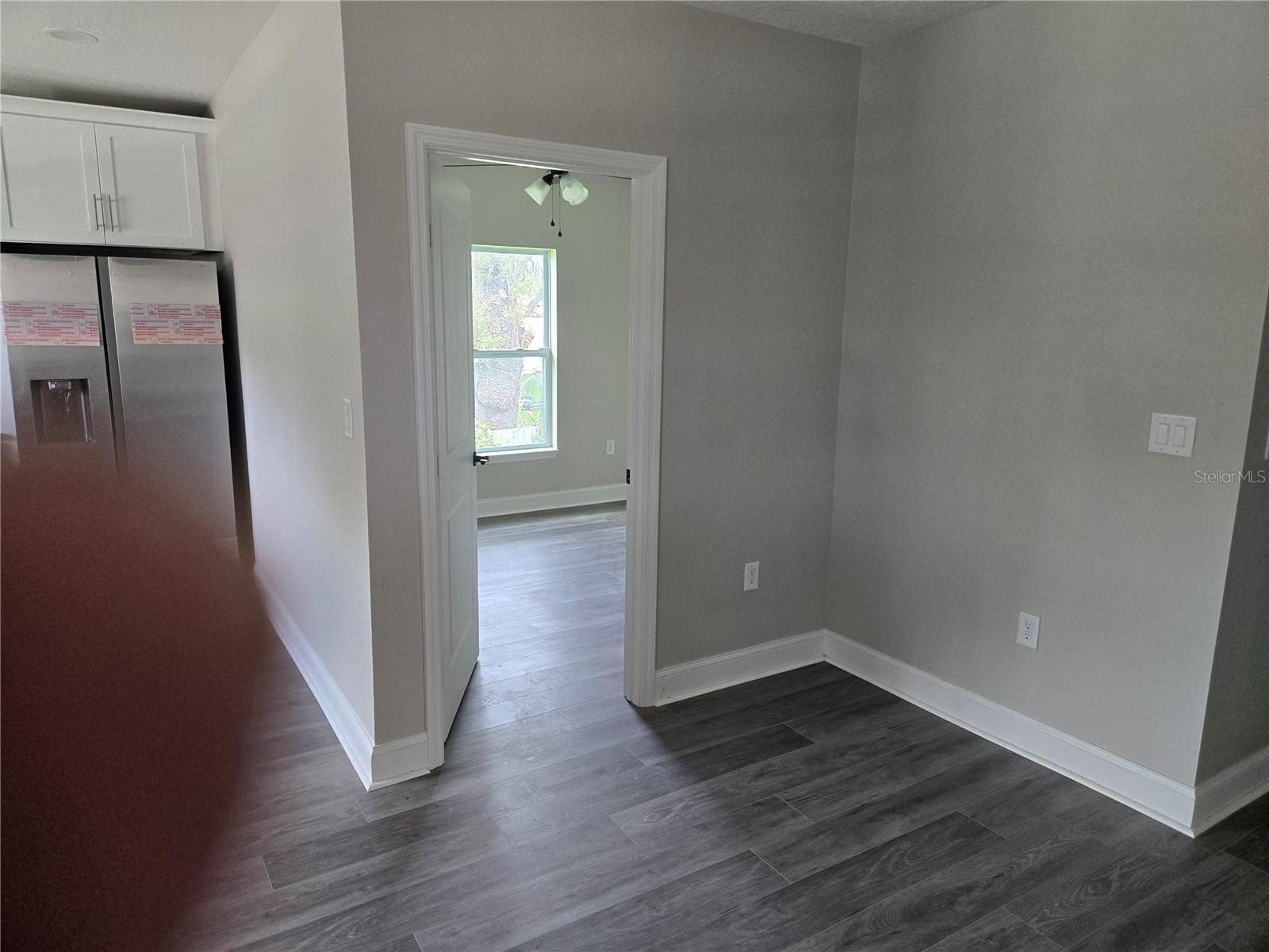 704 E ORCHID AVE — photo 45