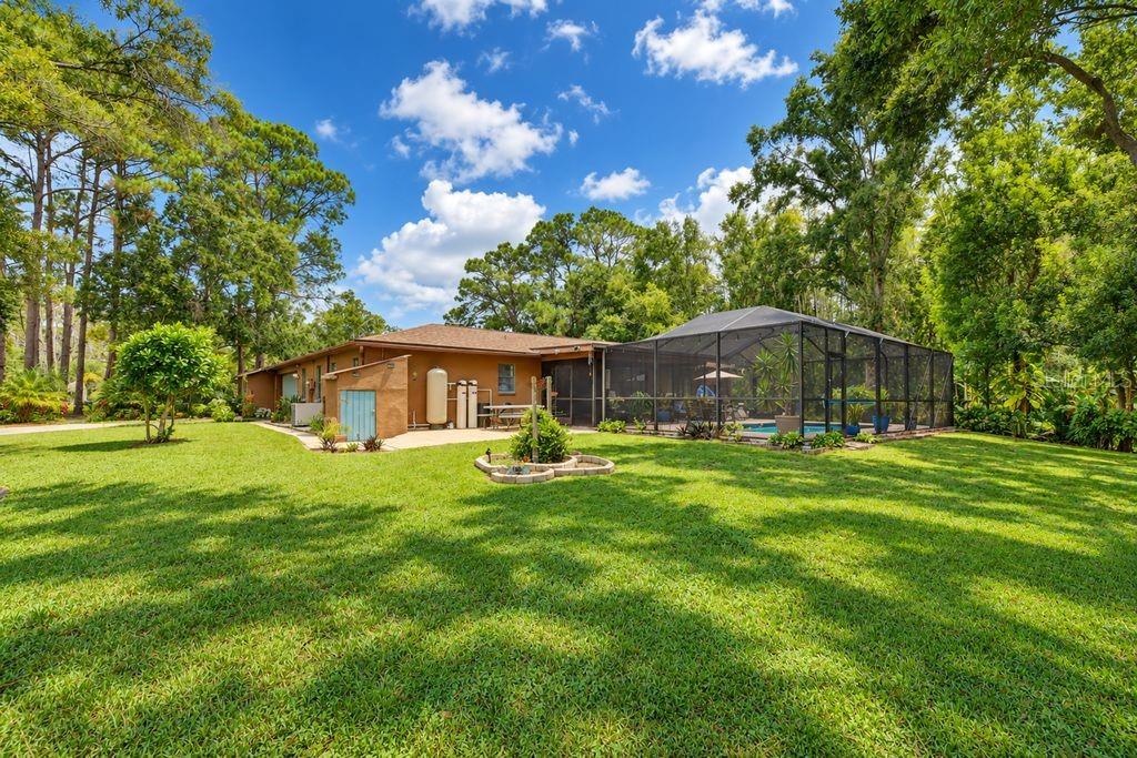 6916 COPPERFIELD DR — photo 35