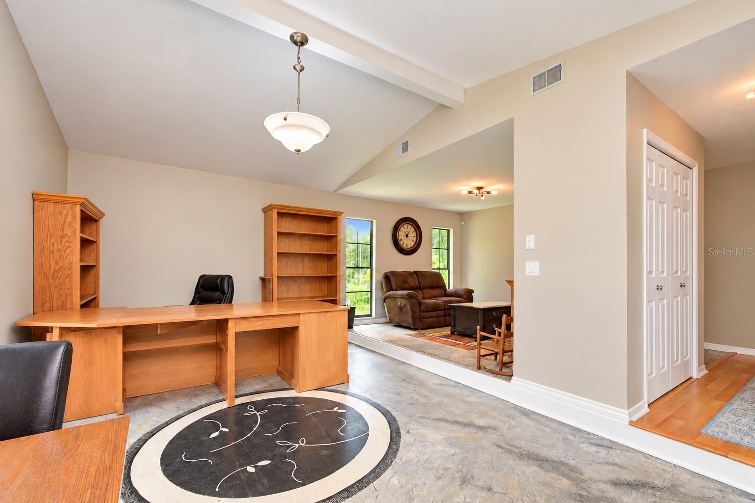 6916 COPPERFIELD DR — photo 7