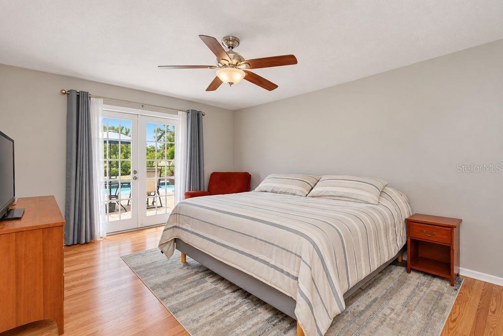 6916 COPPERFIELD DR — photo 18