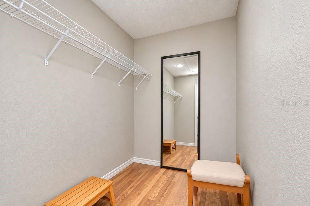 6916 COPPERFIELD DR — photo 19