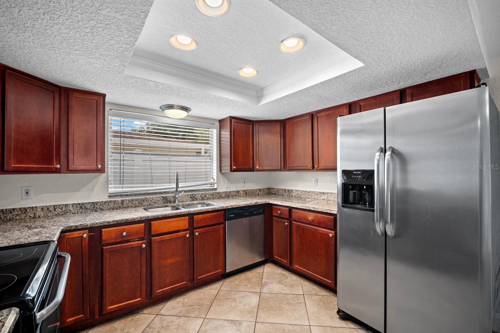 7805 BURNHAM DR — photo 12