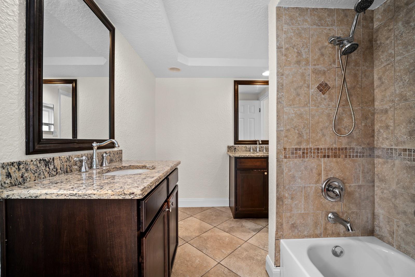 7805 BURNHAM DR — photo 17