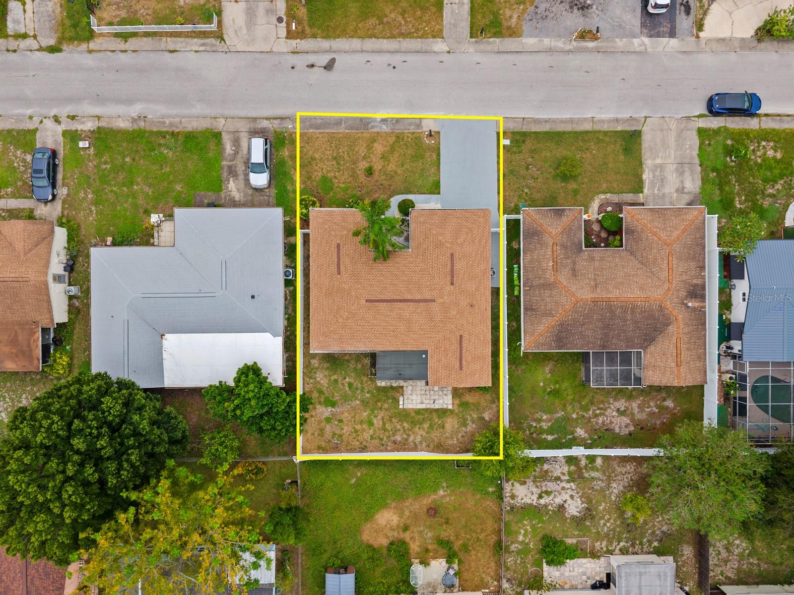 7805 BURNHAM DR — photo 3