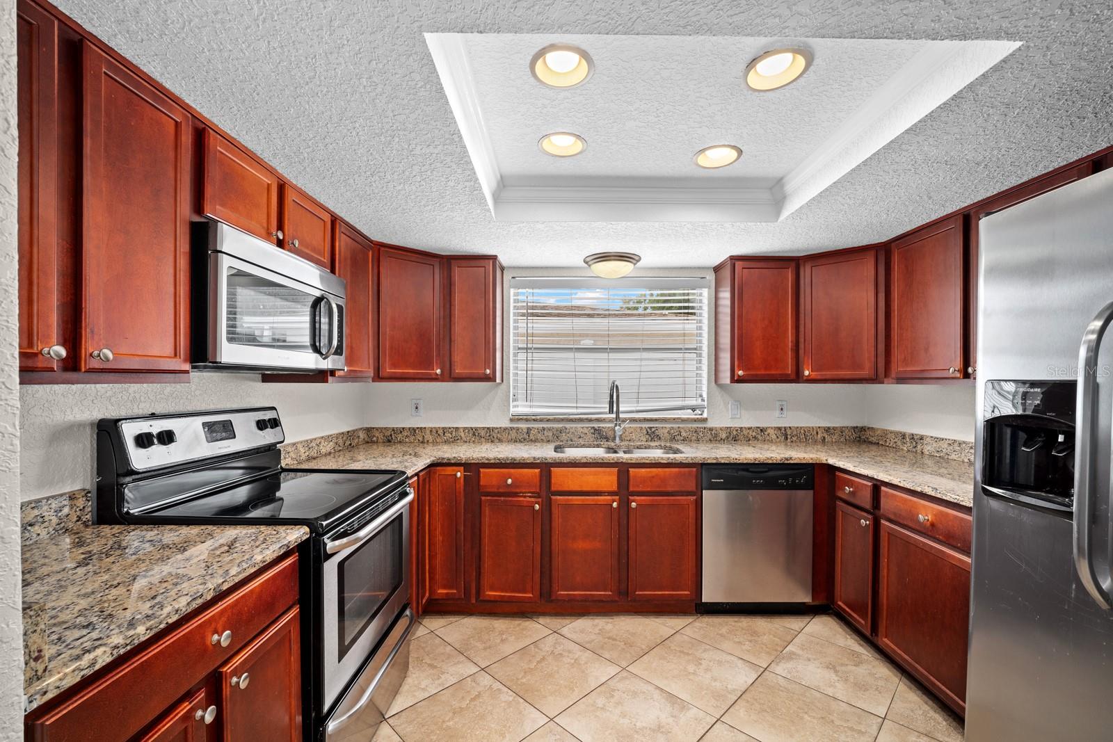 7805 BURNHAM DR — photo 10