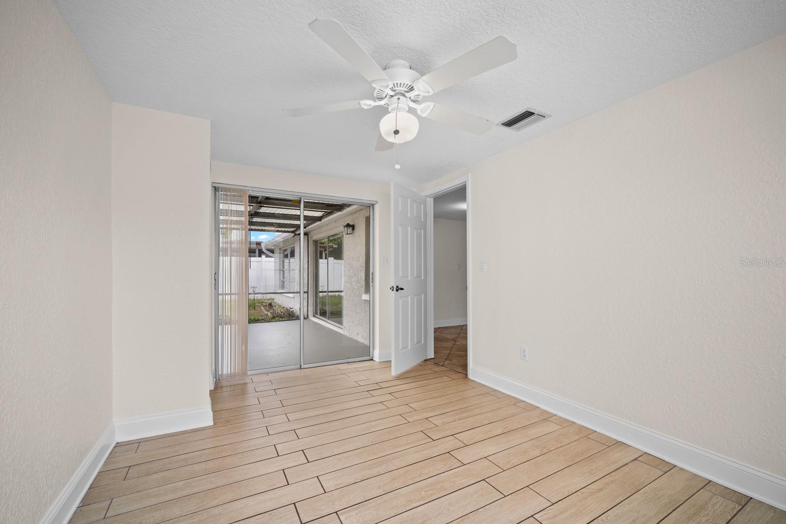 7805 BURNHAM DR — photo 21