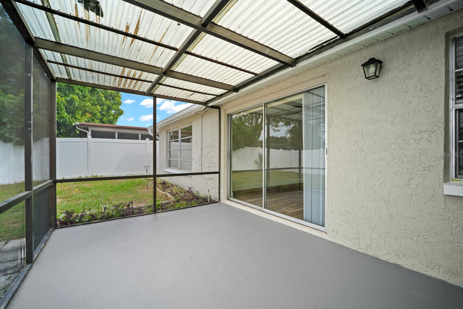 7805 BURNHAM DR — photo 22