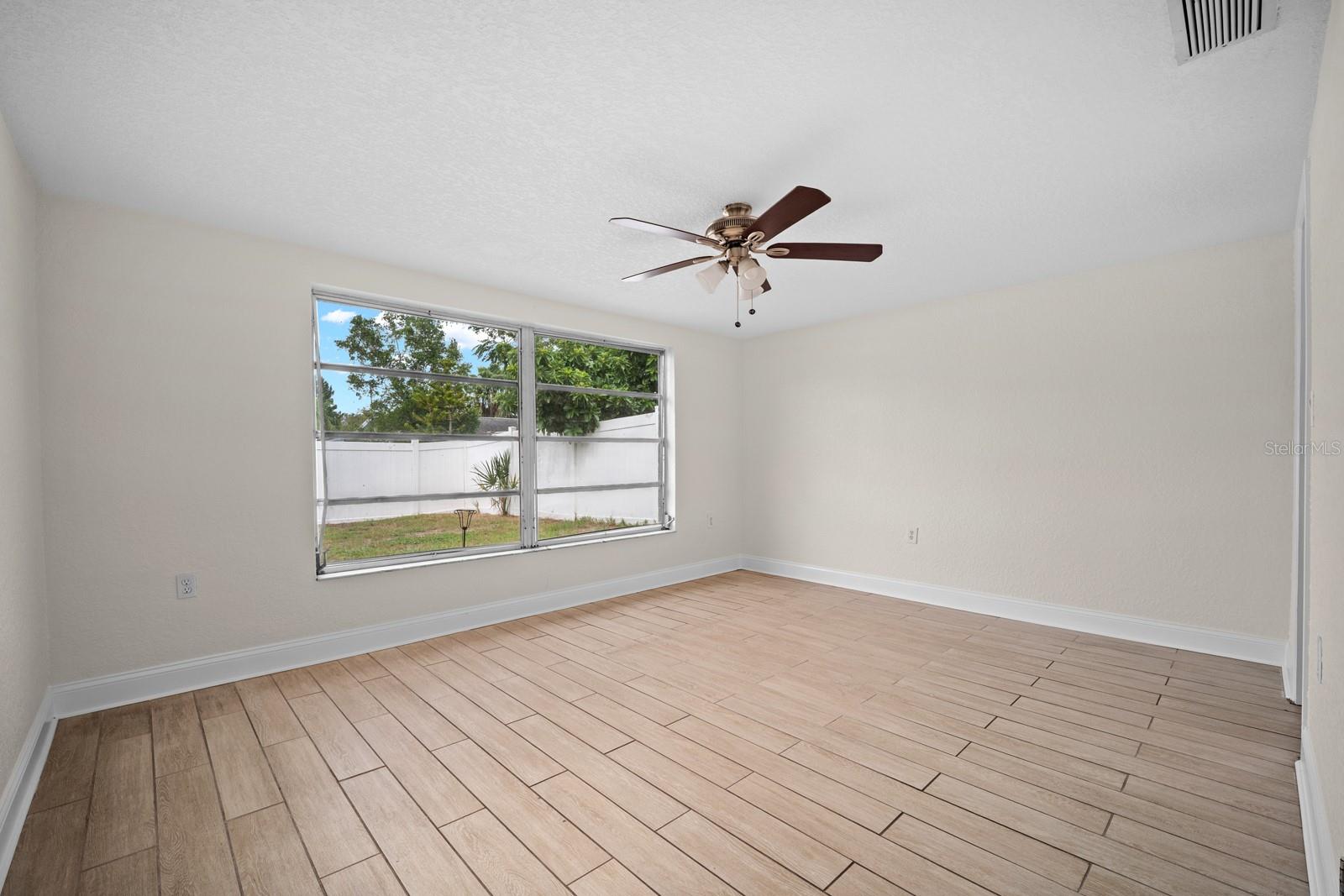 7805 BURNHAM DR — photo 16