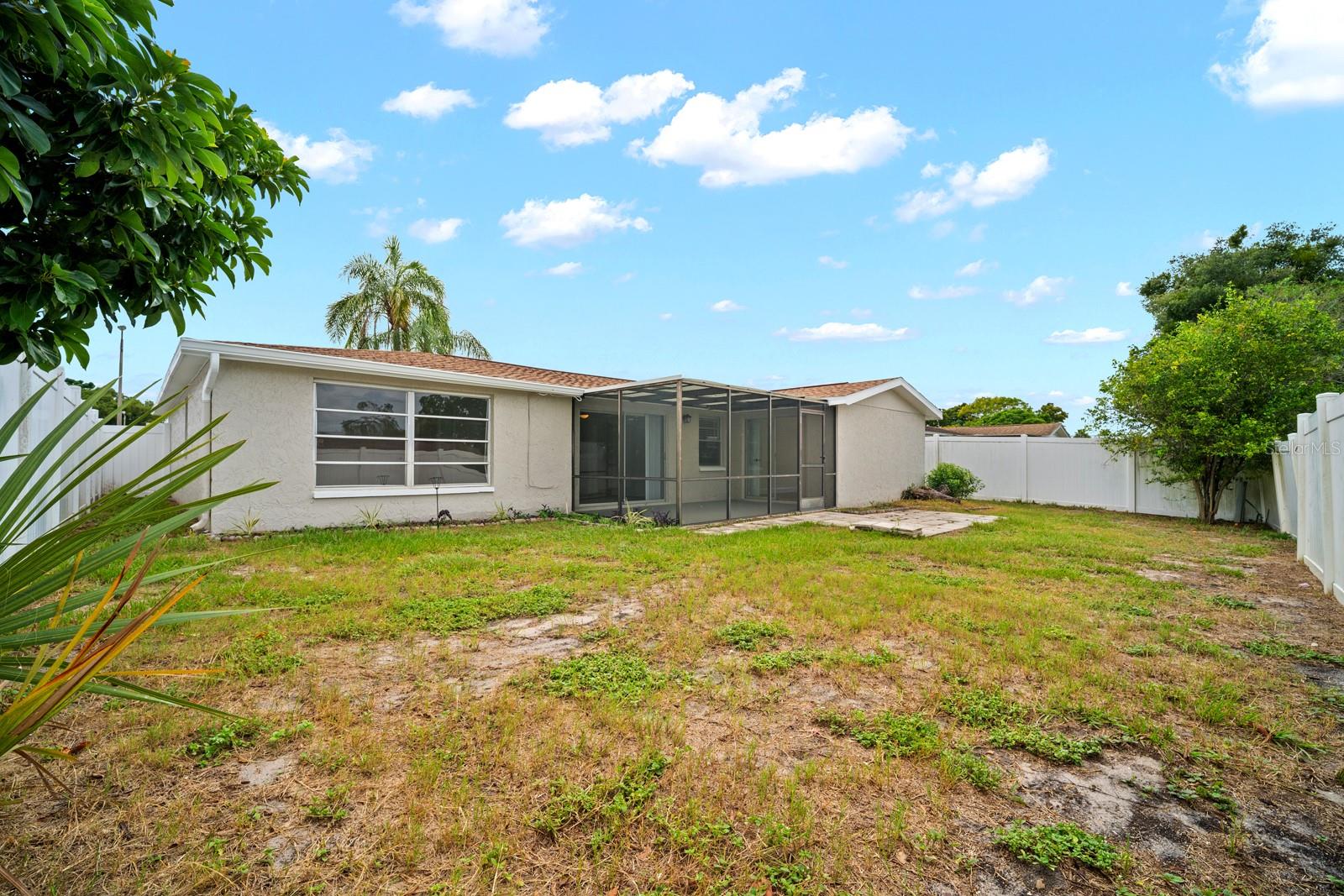 7805 BURNHAM DR — photo 24