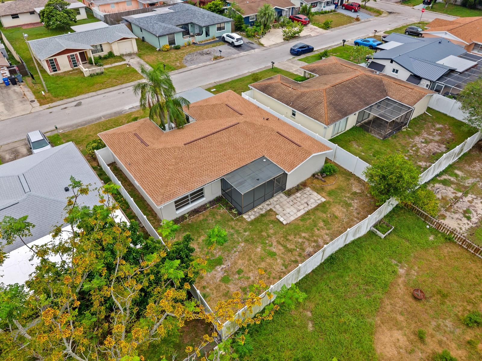 7805 BURNHAM DR — photo 26