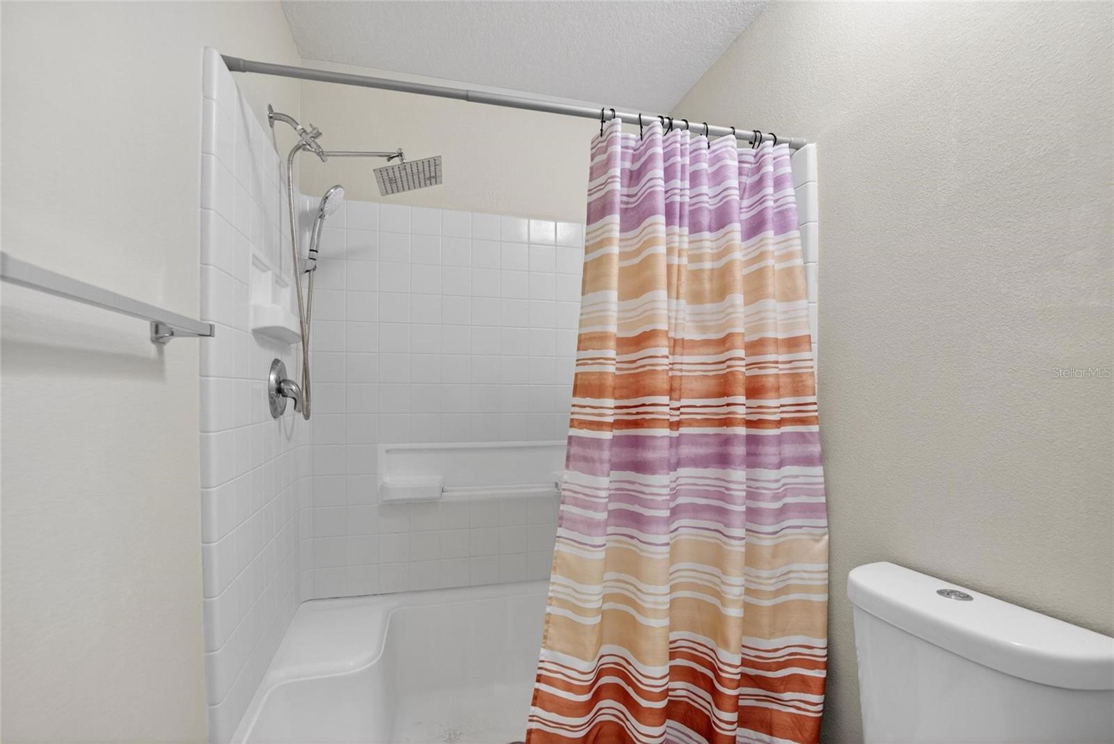 2605 OLEANDER LAKES DR — photo 37