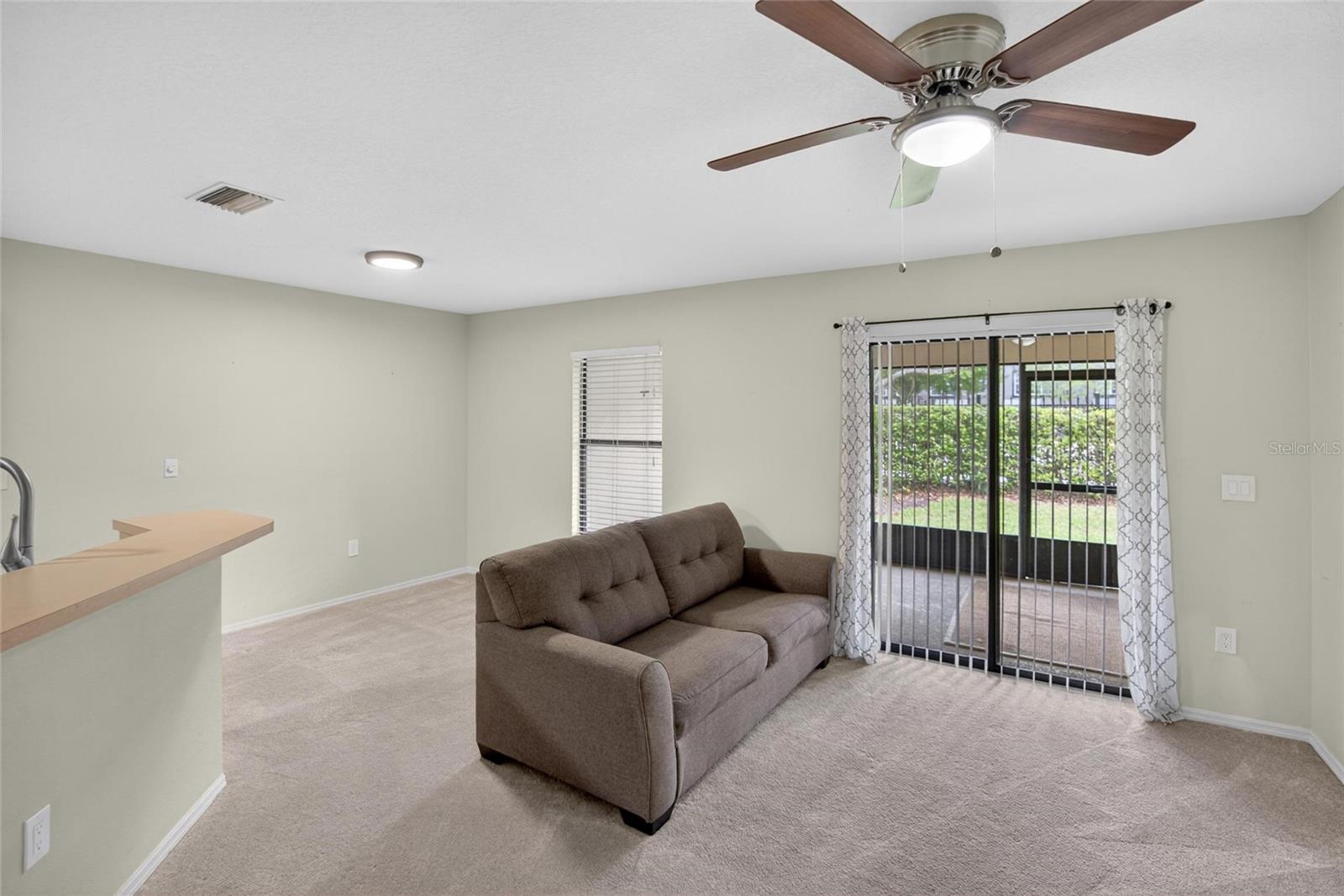 2605 OLEANDER LAKES DR — photo 18