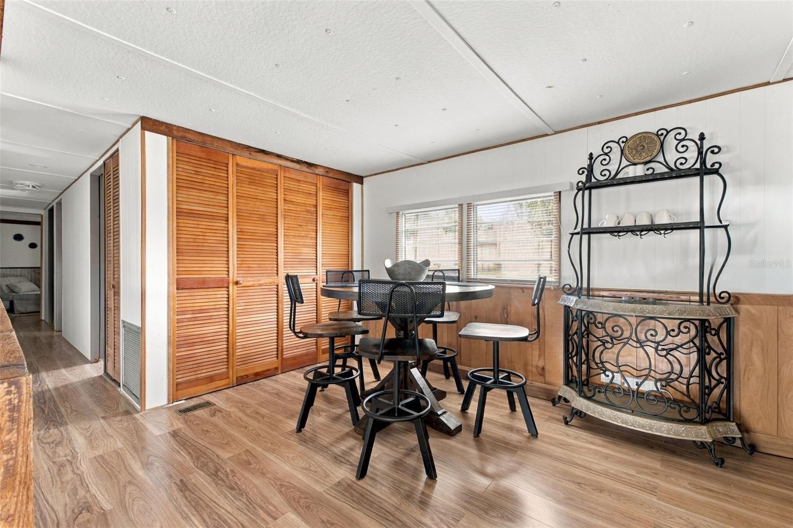 752 DRIFTWOOD LN — photo 13
