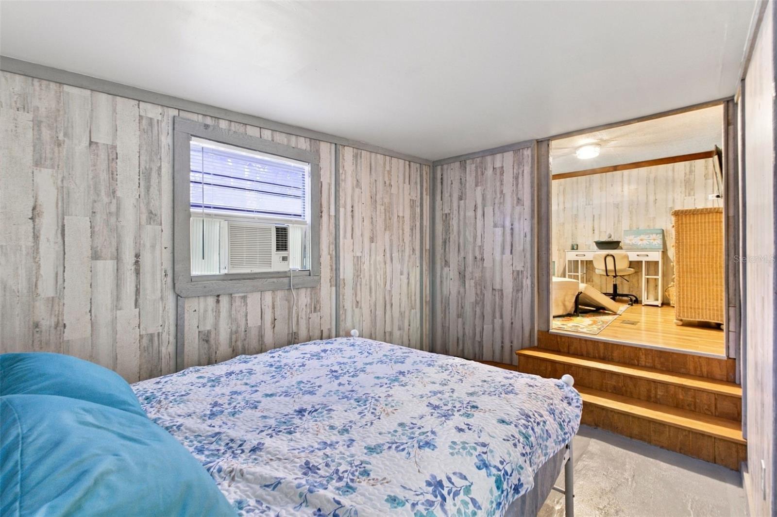 752 DRIFTWOOD LN — photo 18