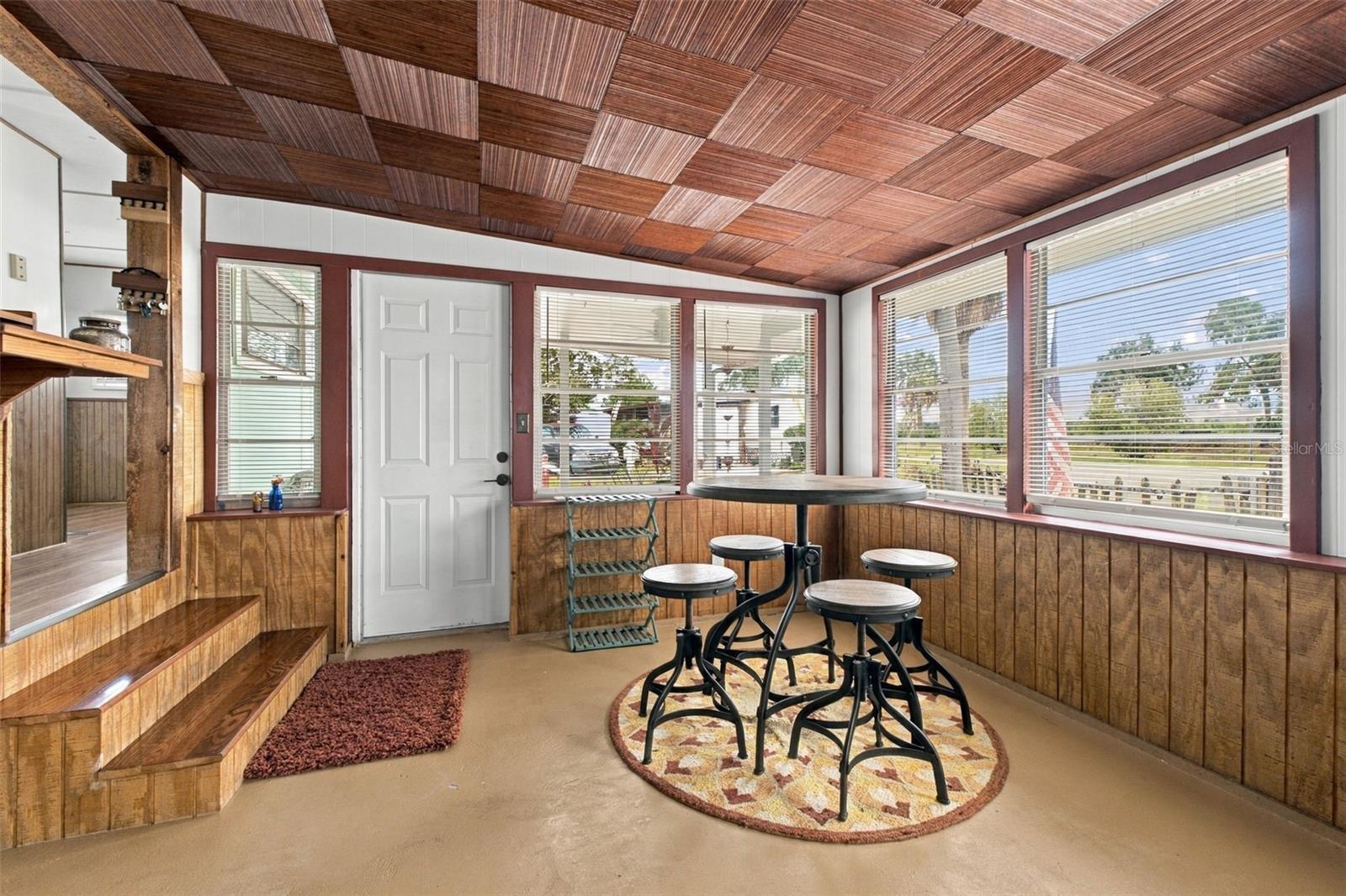 752 DRIFTWOOD LN — photo 11
