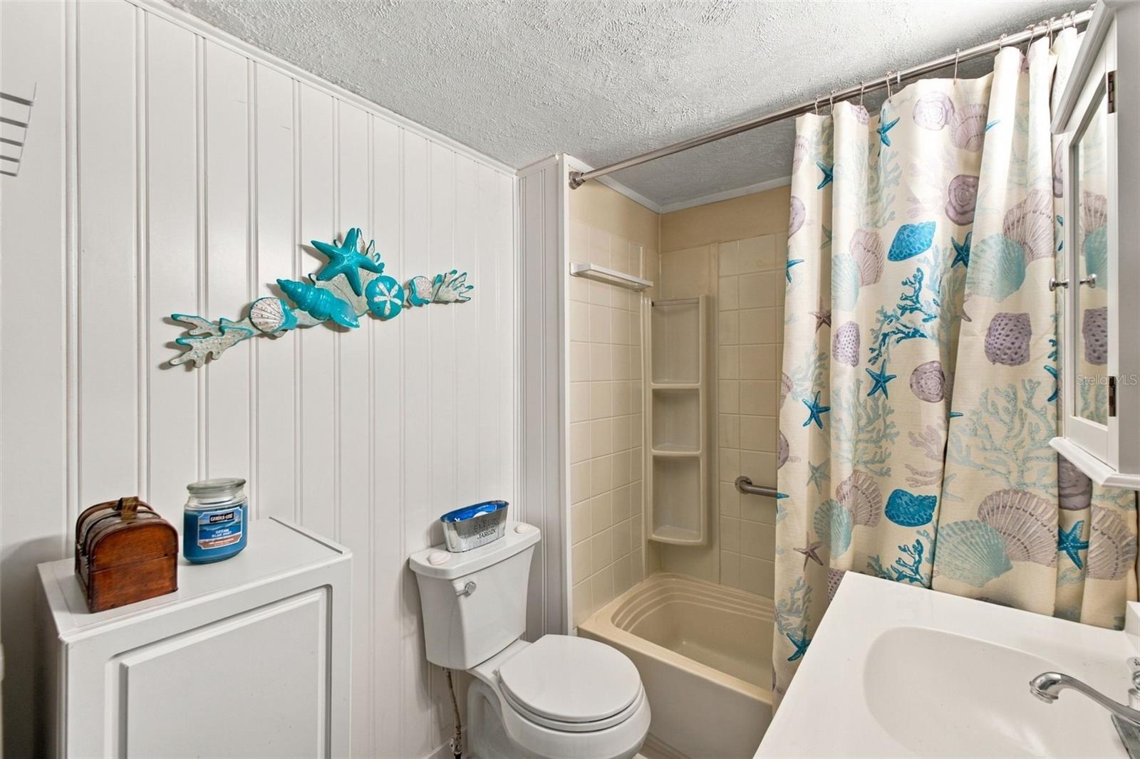 752 DRIFTWOOD LN — photo 23