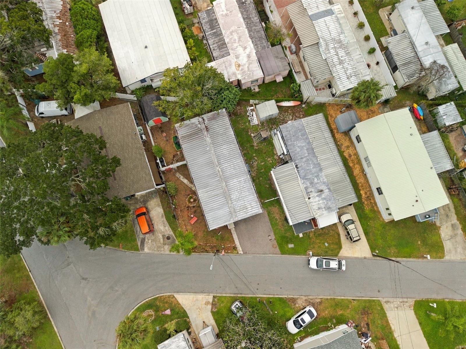 752 DRIFTWOOD LN — photo 35