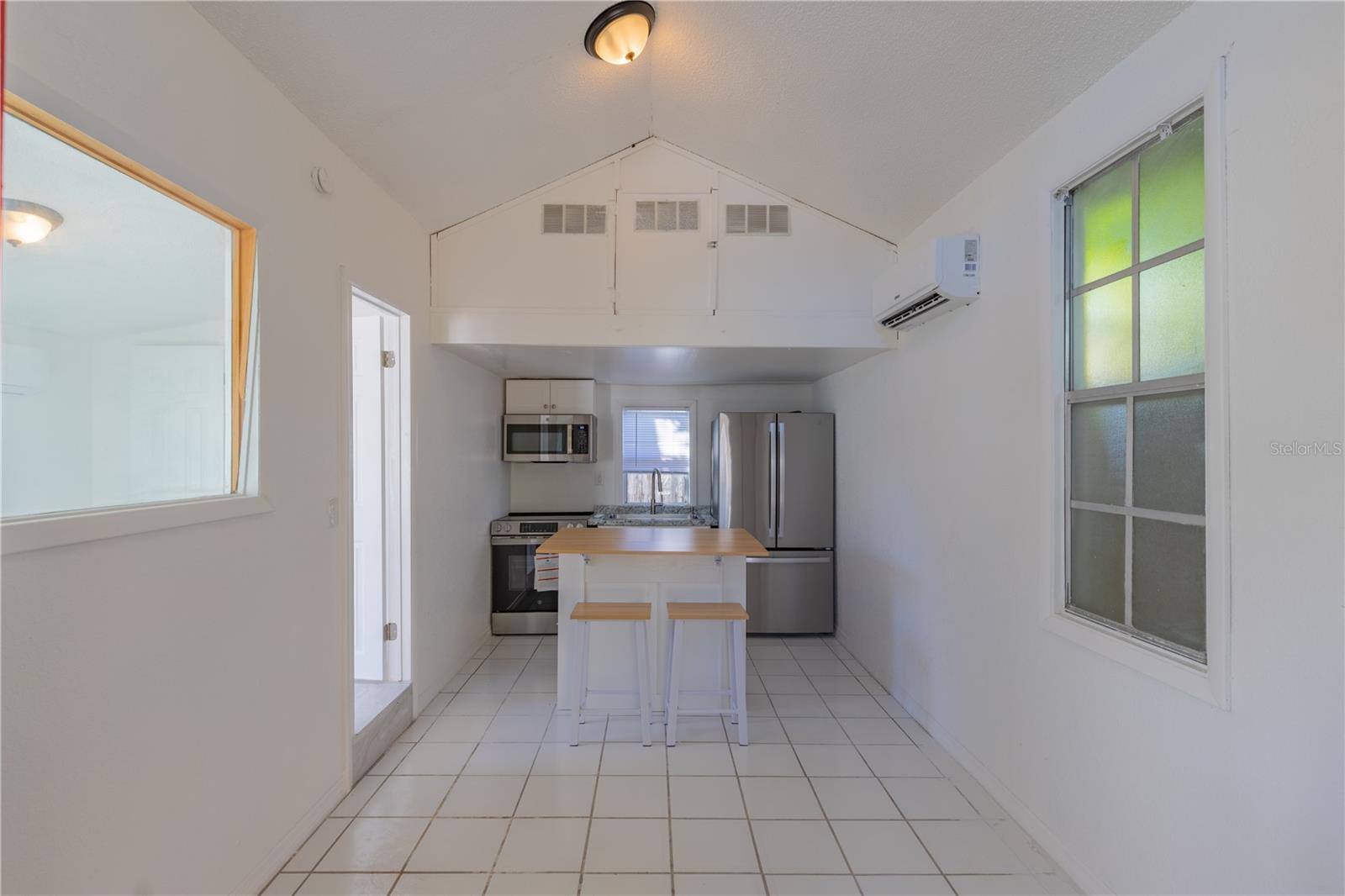 944 BRUCE AVE — photo 14