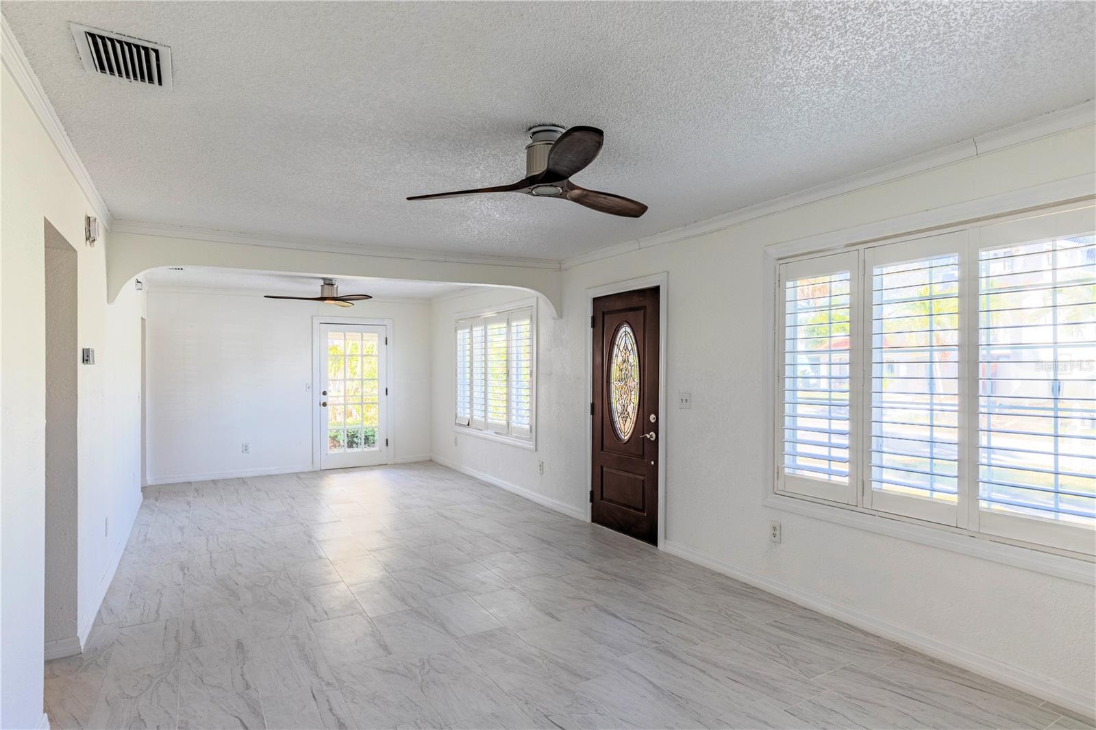 944 BRUCE AVE — photo 4