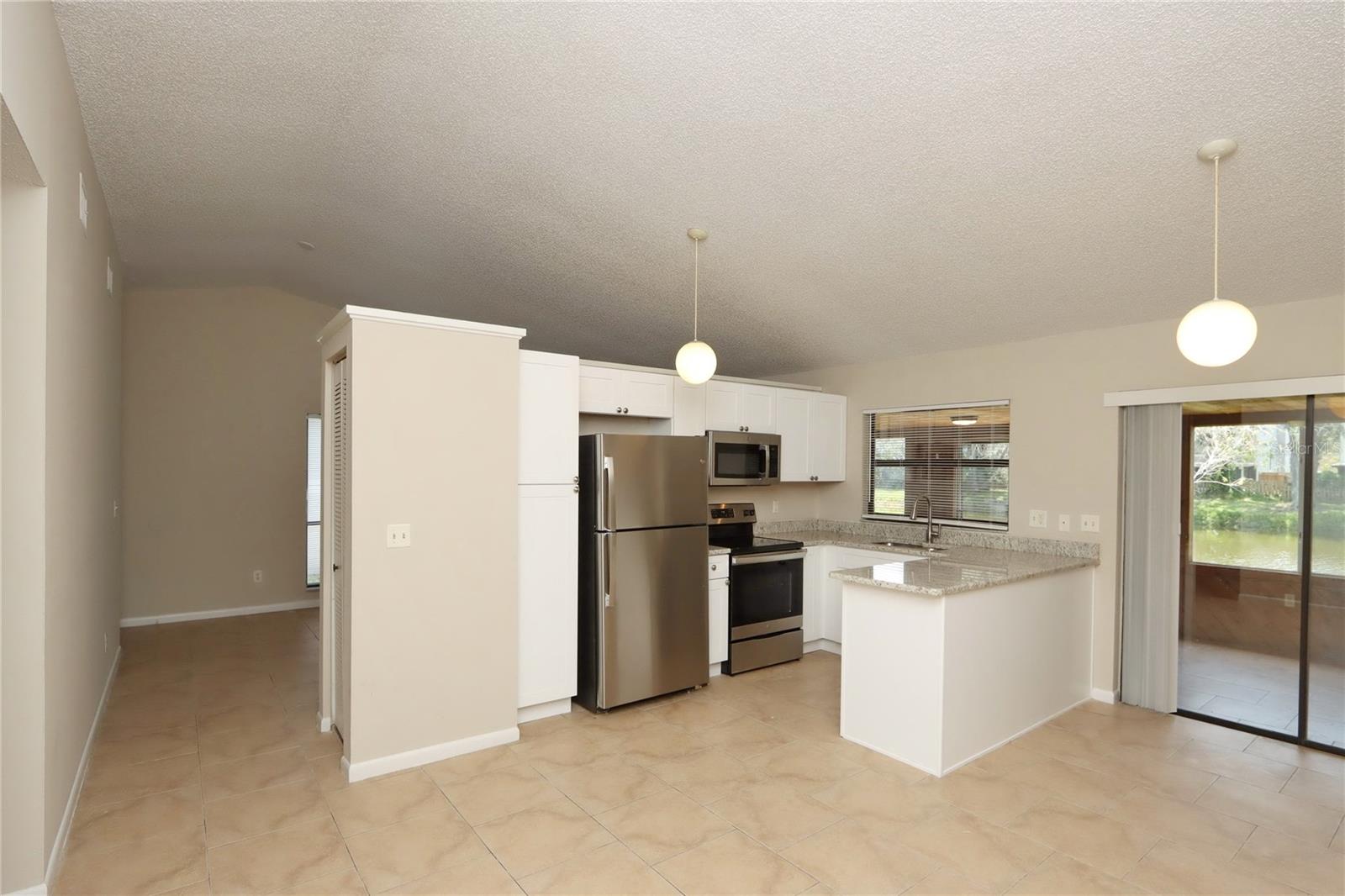 5128 SPRINGWOOD DR — photo 7