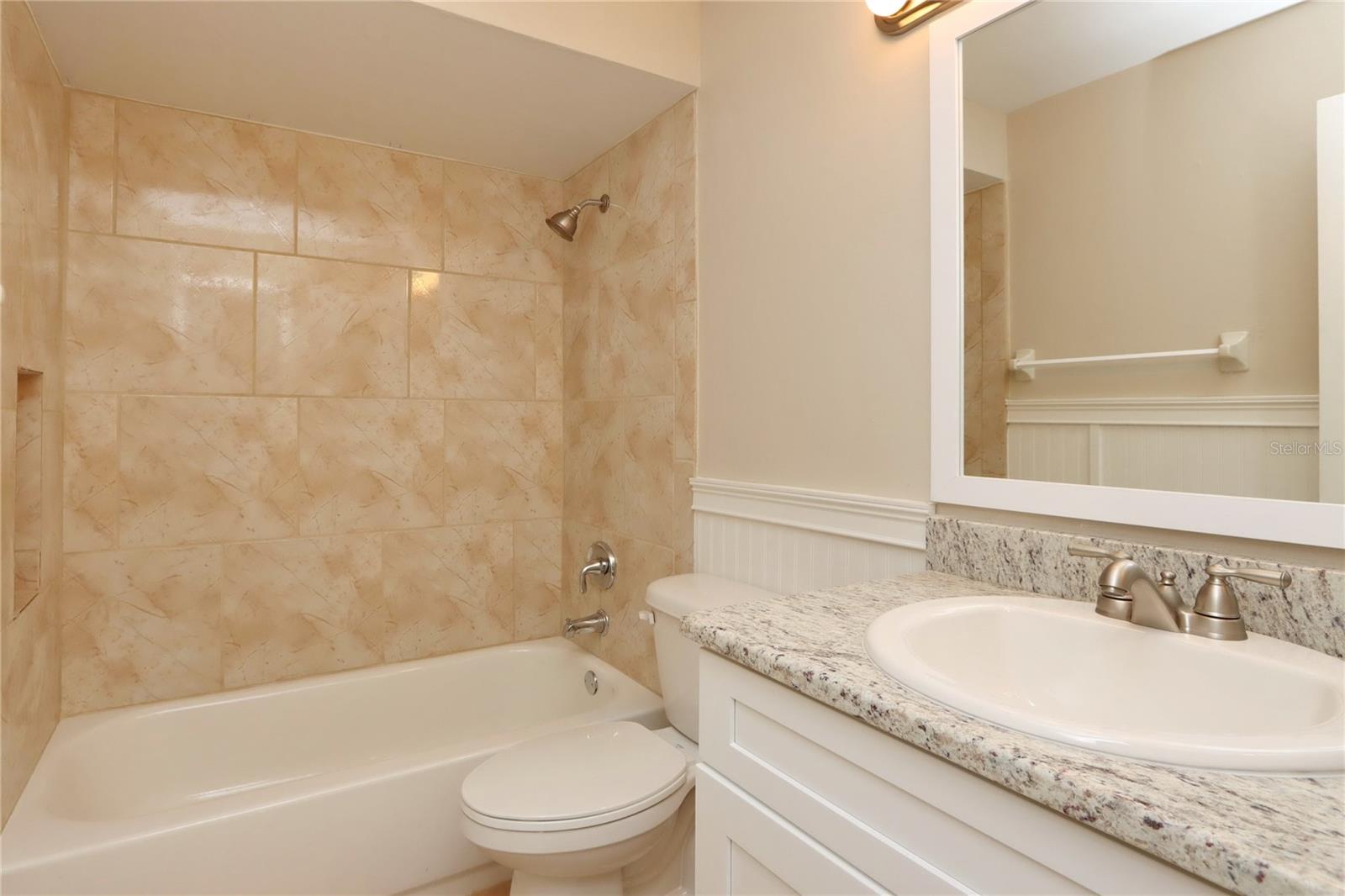 5128 SPRINGWOOD DR — photo 15