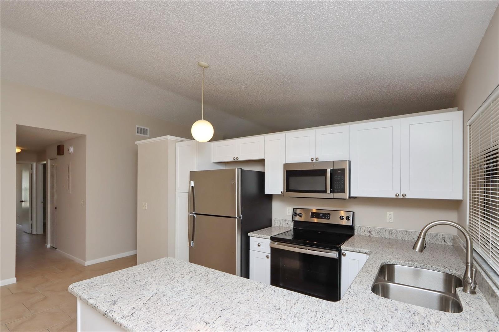 5128 SPRINGWOOD DR — photo 4