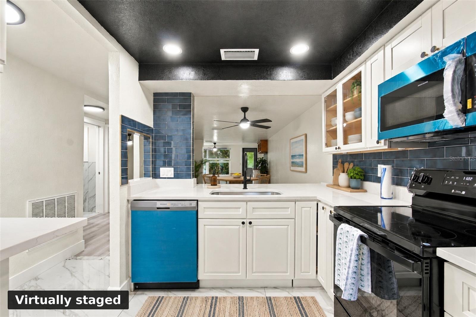 4350 SUNSTATE DR #4 — photo 3