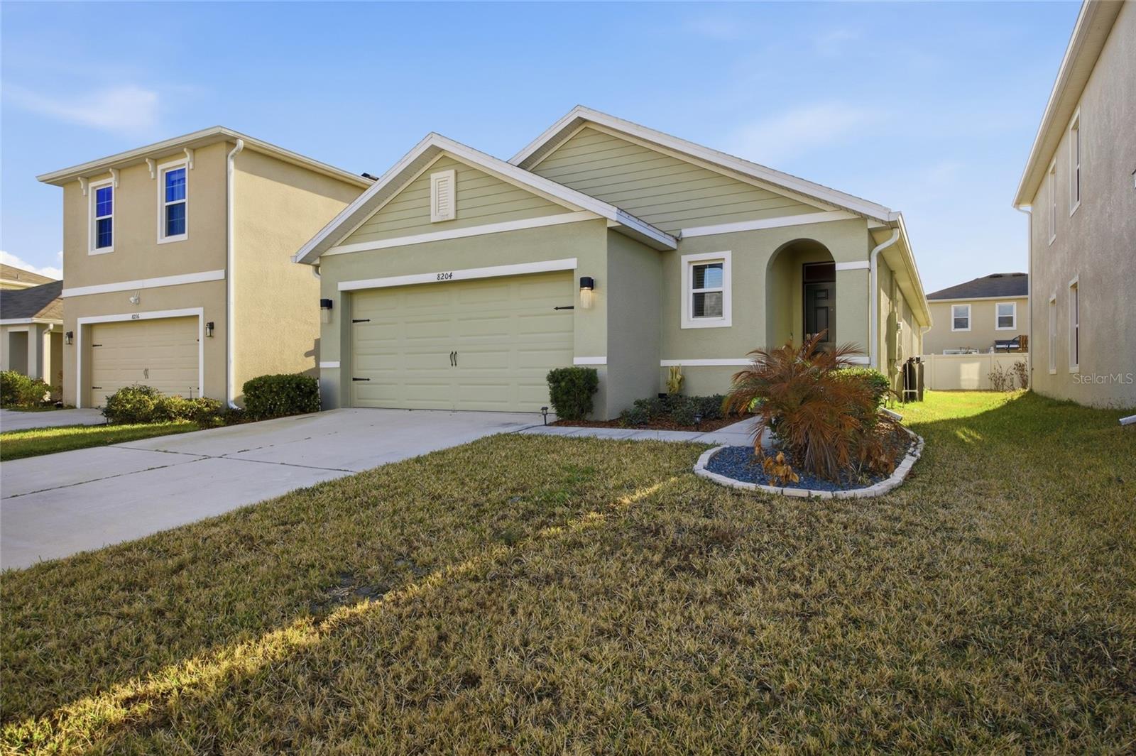 8204 PELICAN REED CIR — photo 2