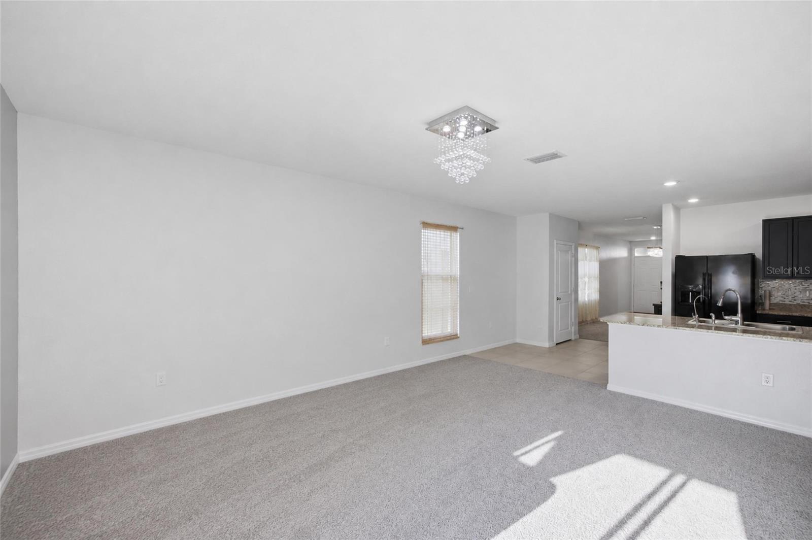 8204 PELICAN REED CIR — photo 9