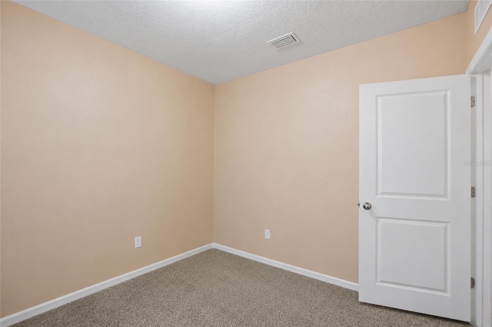 8204 PELICAN REED CIR — photo 18