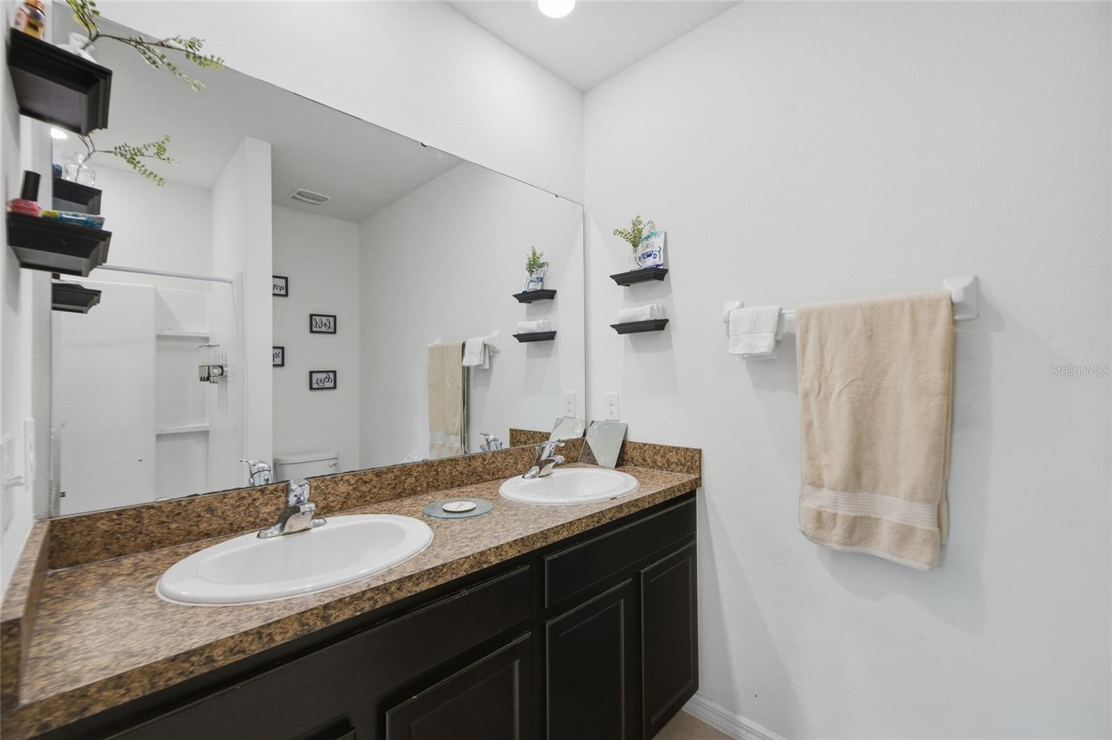 8204 PELICAN REED CIR — photo 16