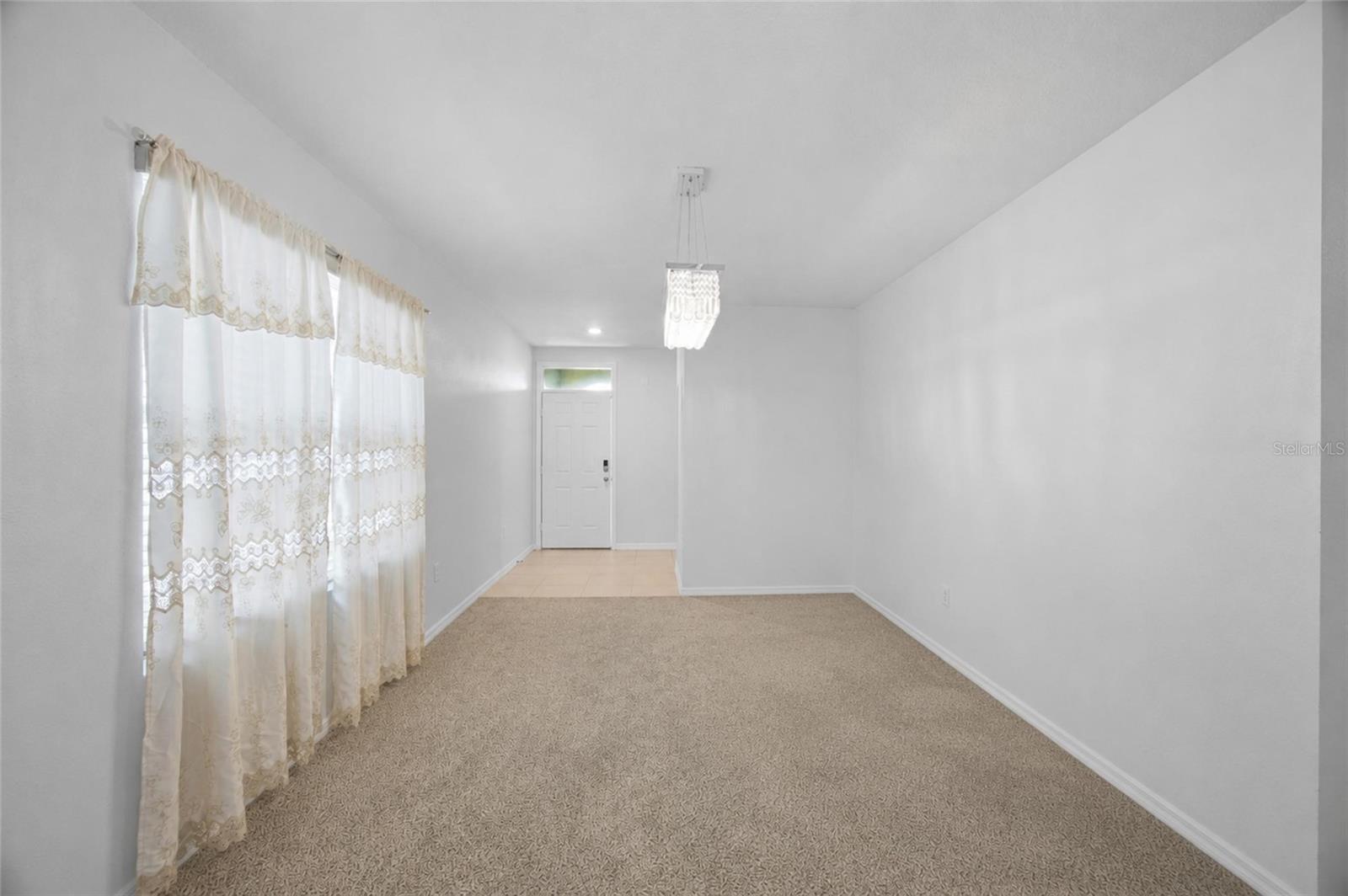 8204 PELICAN REED CIR — photo 5