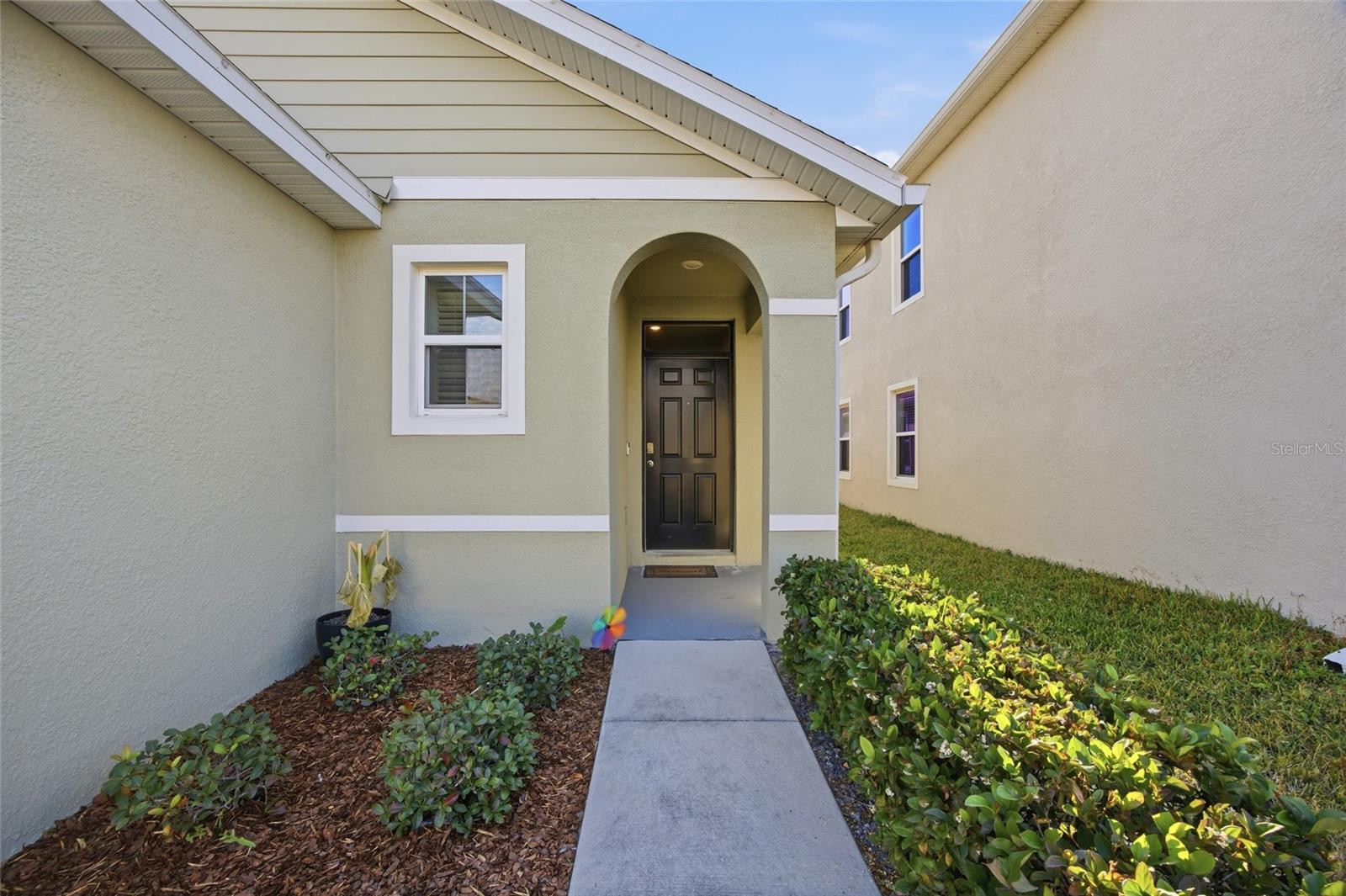 8204 PELICAN REED CIR — photo 4