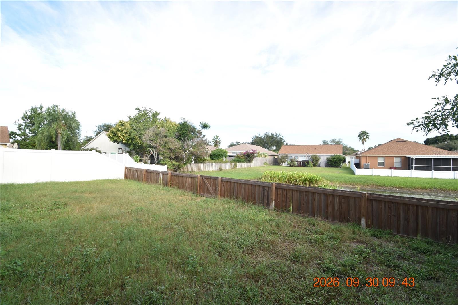 12103 DAWN VISTA DR — photo 10