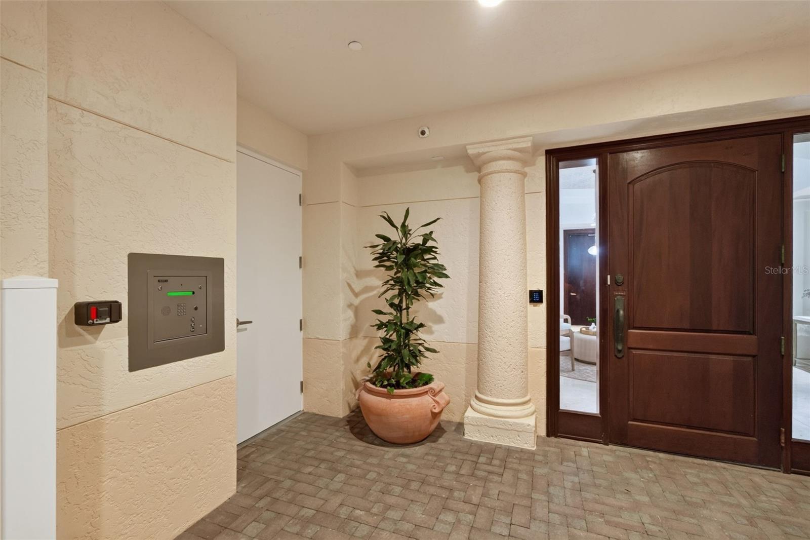 2151 GULF OF MEXICO DR #4 — photo 4