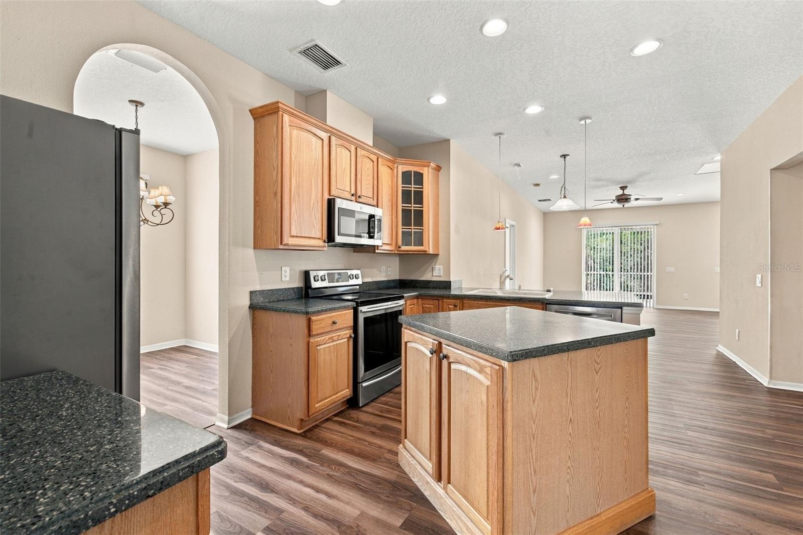18852 NARIMORE DR — photo 11
