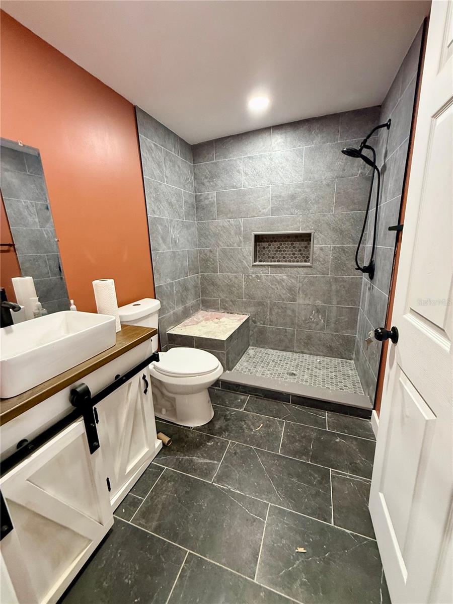 1014 W MOHAWK AVE — photo 16