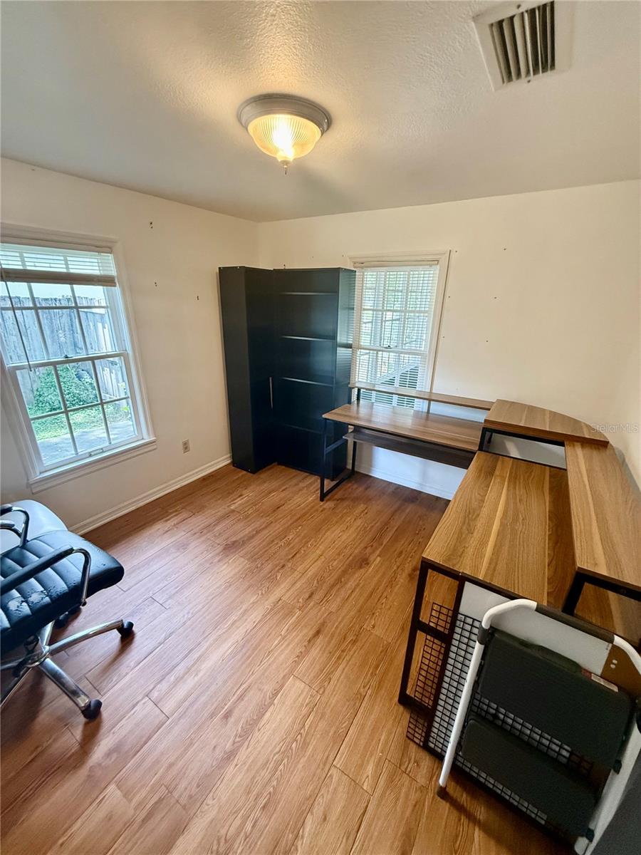 1014 W MOHAWK AVE — photo 21