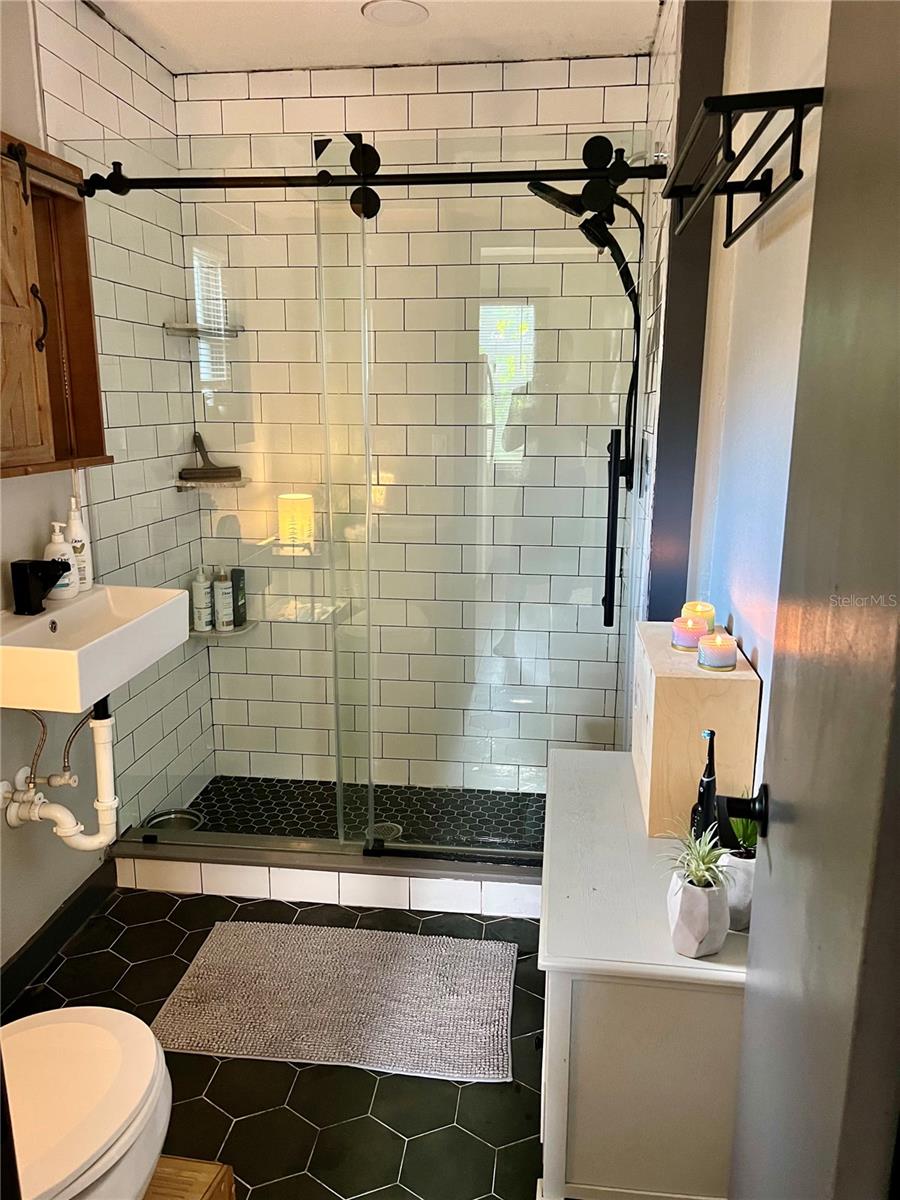 1014 W MOHAWK AVE — photo 9