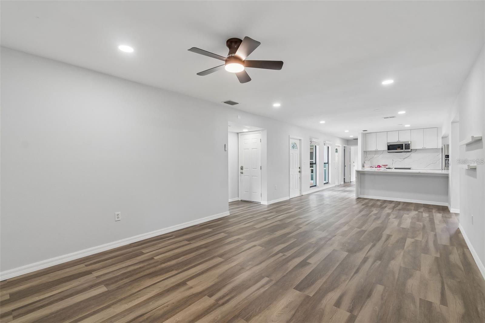 1023 DEER RUN — photo 9