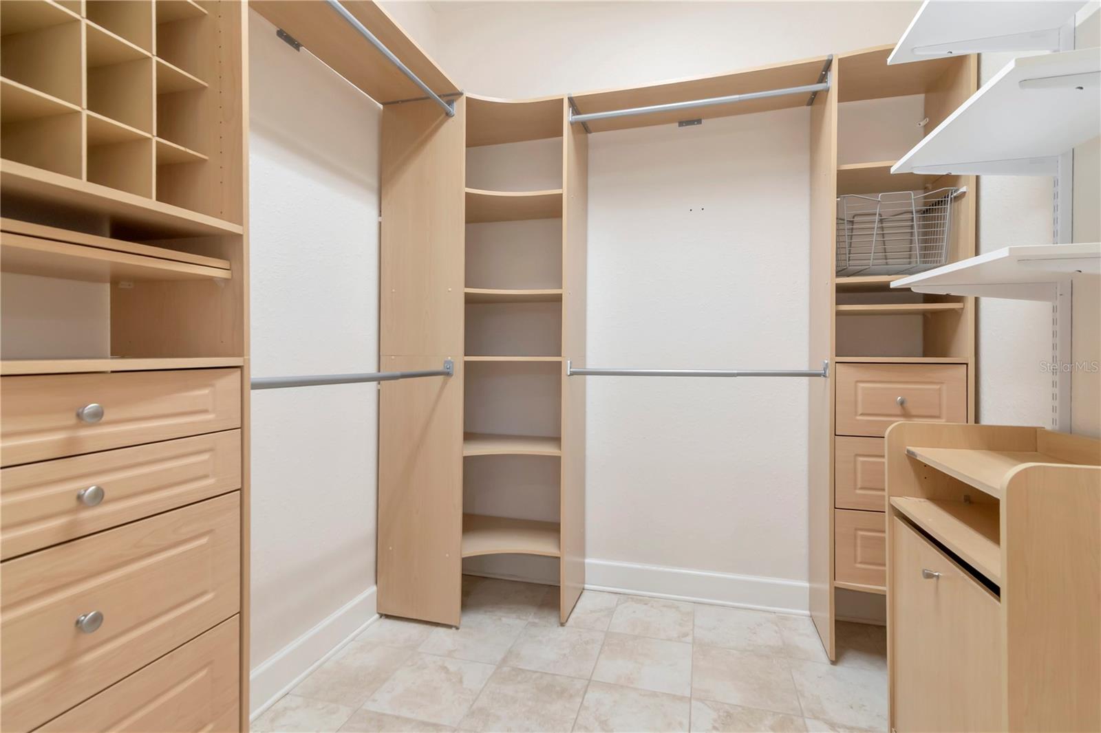 3816 W ESTRELLA ST — photo 21