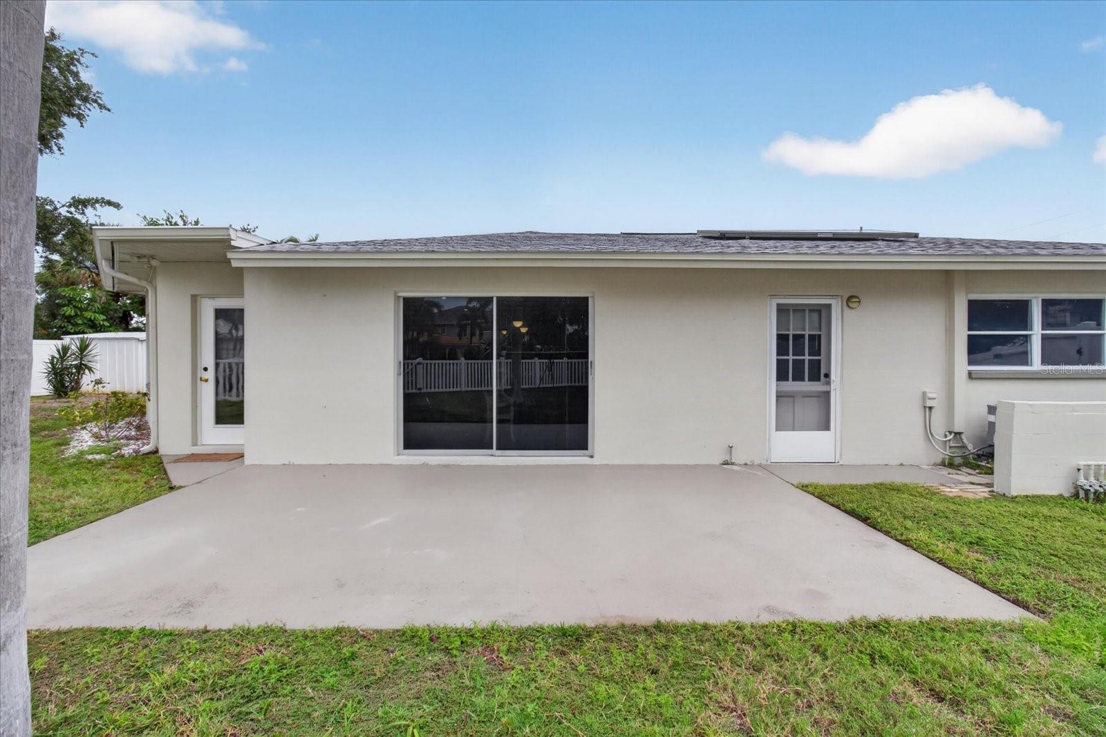 10100 PARADISE BLVD — photo 40