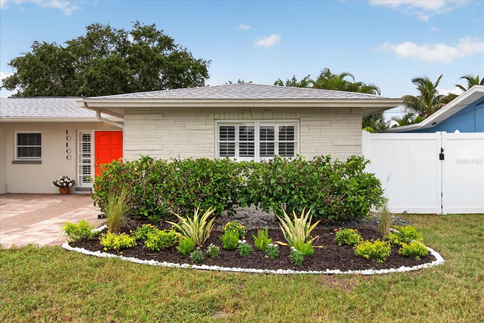 10100 PARADISE BLVD — photo 4