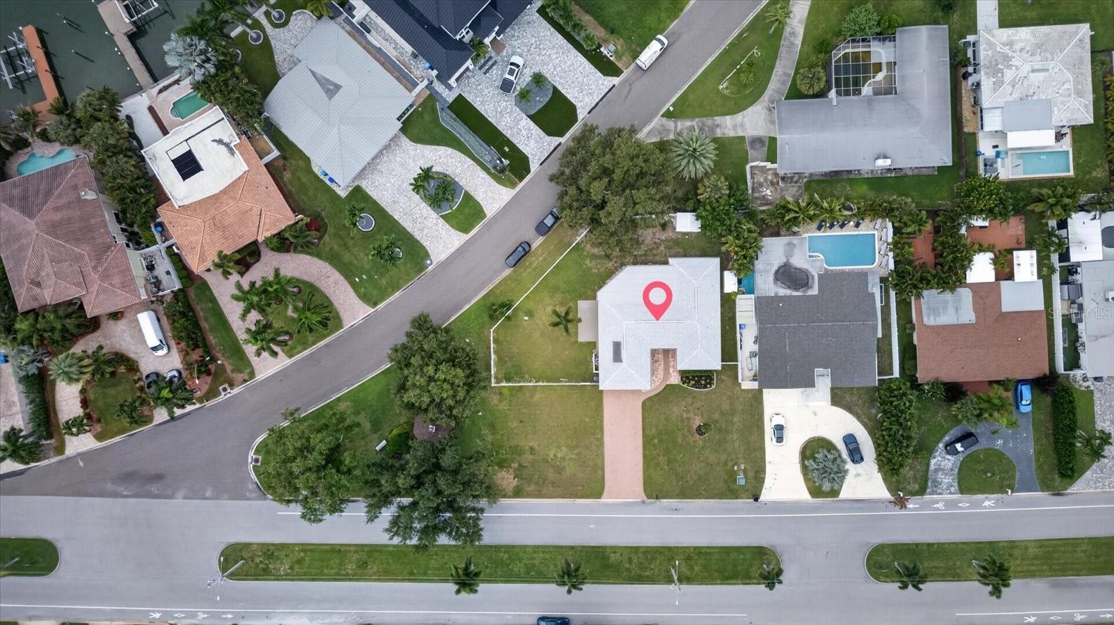 10100 PARADISE BLVD — photo 43