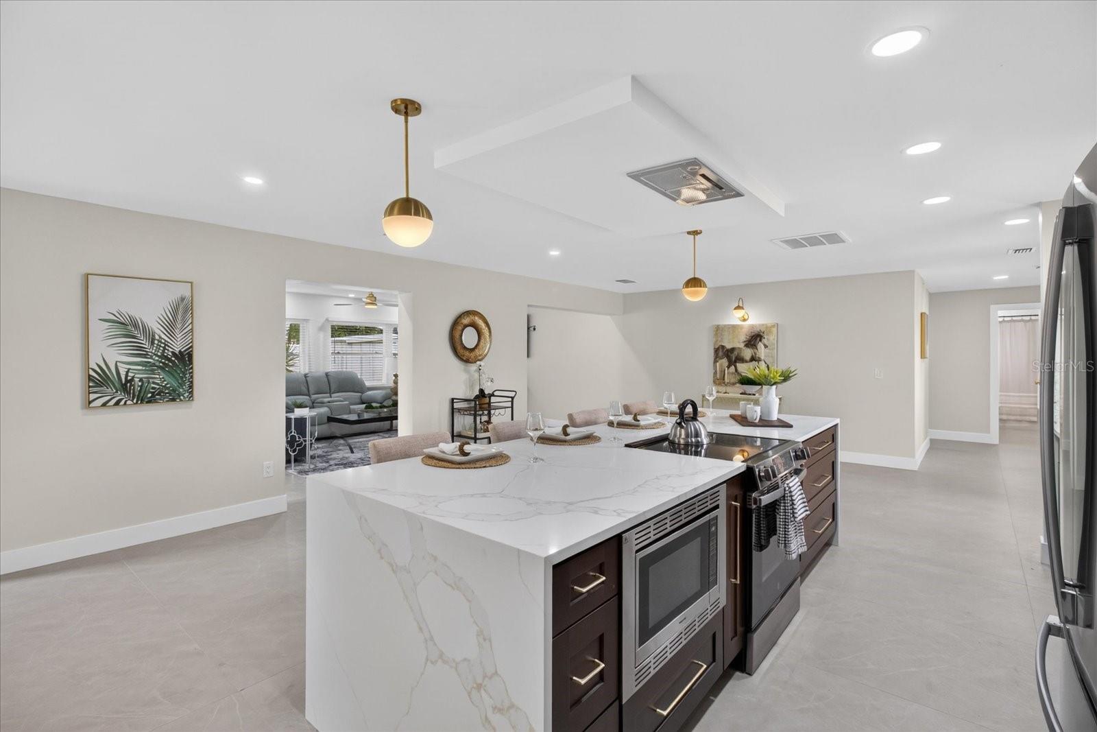 10100 PARADISE BLVD — photo 10