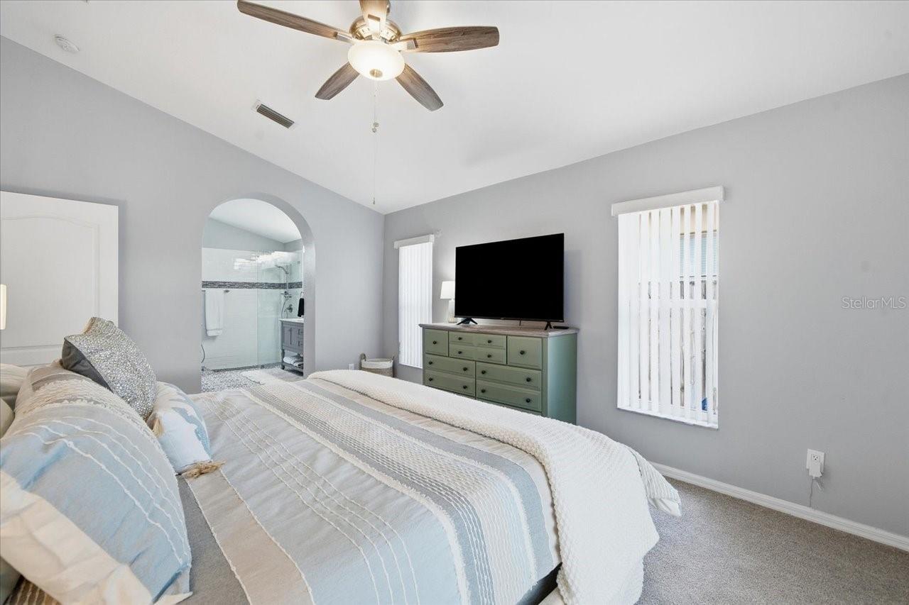 18009 PALM BREEZE DR — photo 34